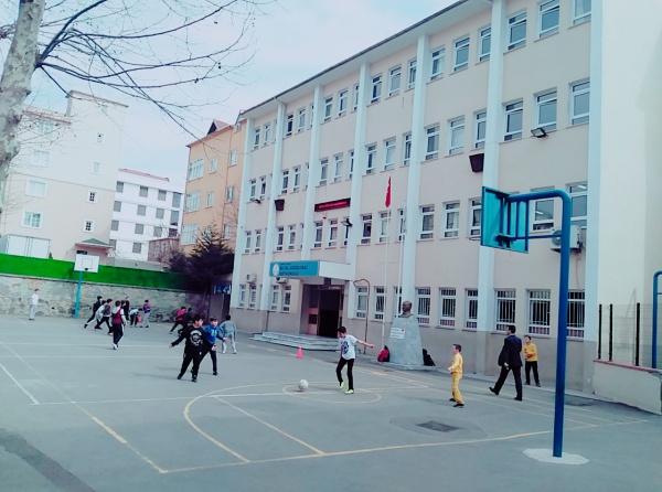 Şehit Selçuk Beki Ortaokulu Fotoğrafı